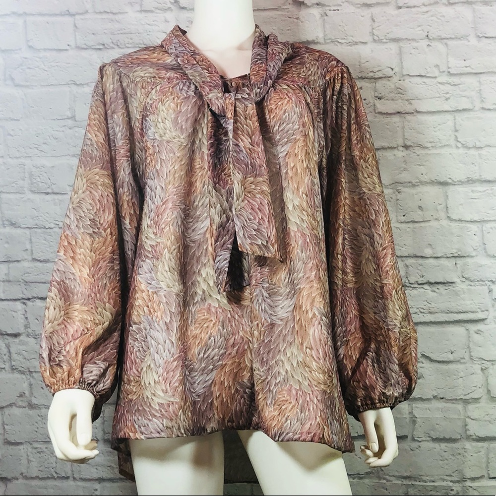 Vintage Queens Way Print Fashion Blouse